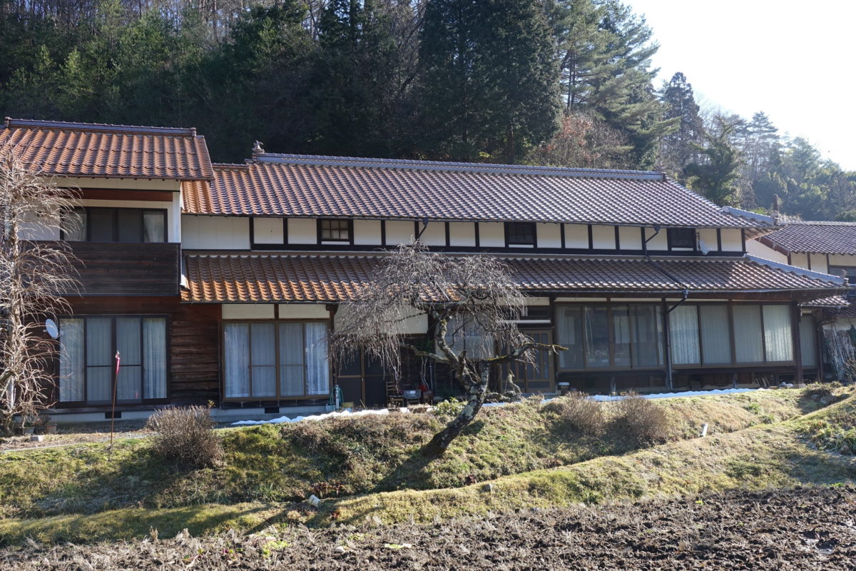 農家民泊 山里の家 ゴンドラを流れを見ながら過ごす山里の民泊 邑南町田舎ツーリズム