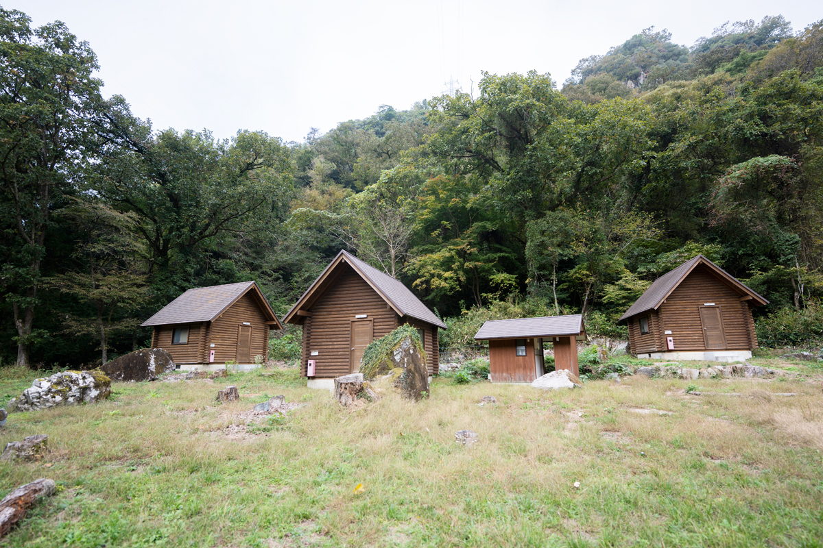 写真:軍原キャンプ場建物