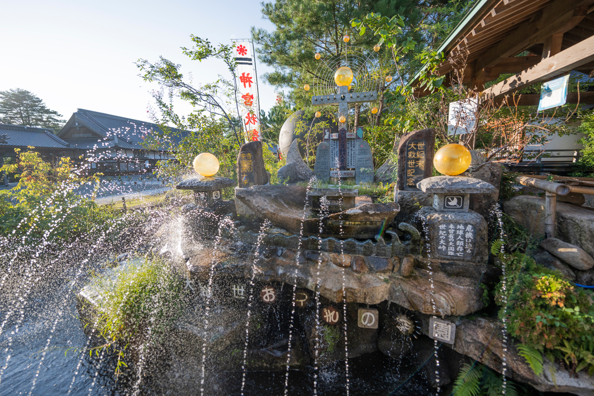 写真:世界大神宮内観