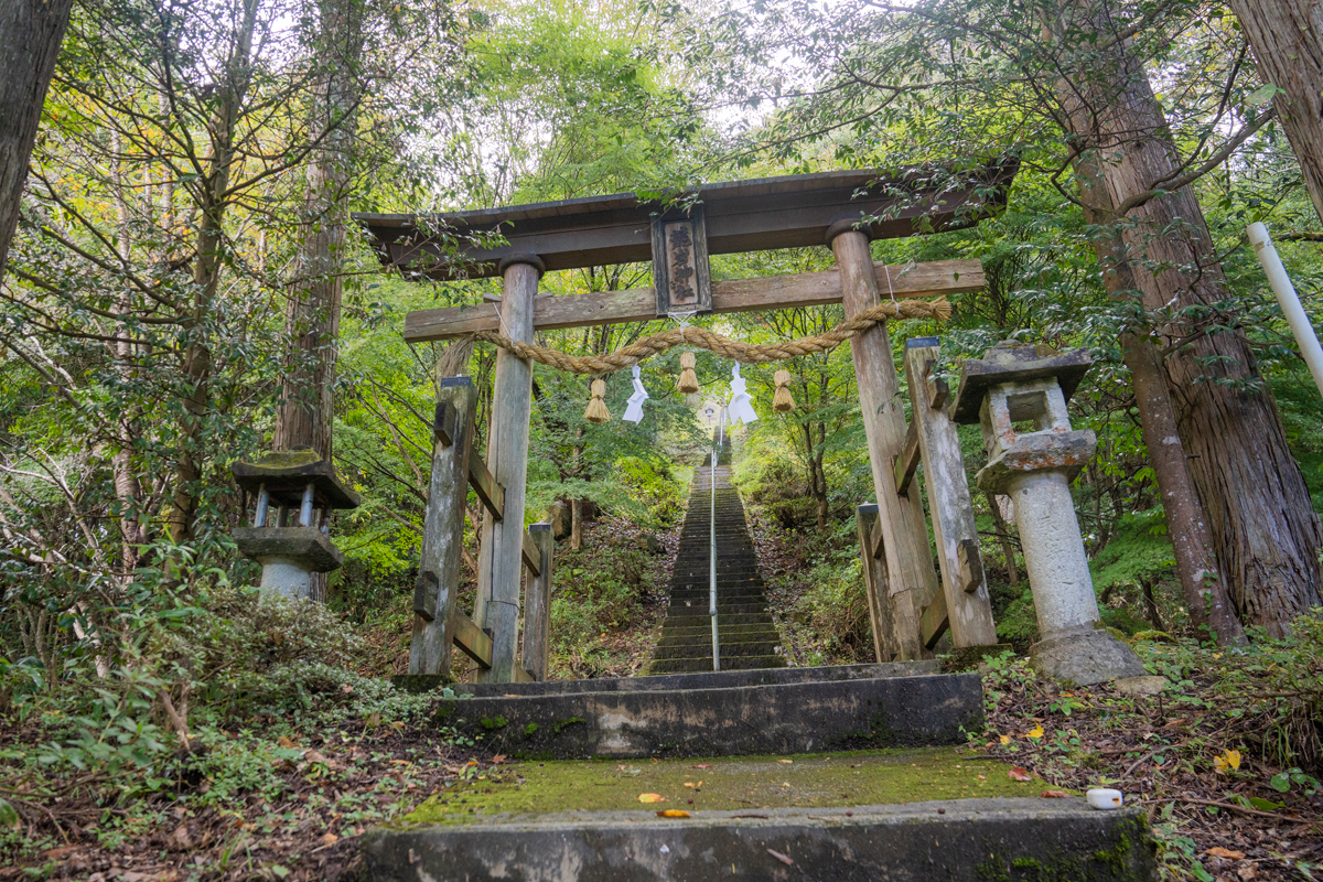 写真:龍岩神社の鳥居